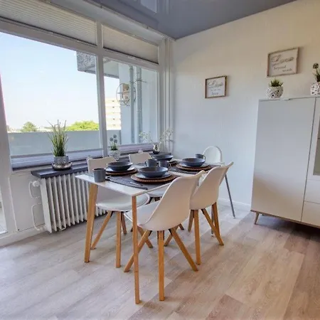 - Haus L, App 0l0210 公寓 海利根港